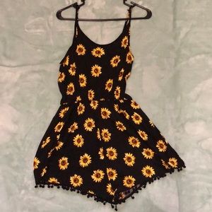 Sunflower Romper w/Zipper!